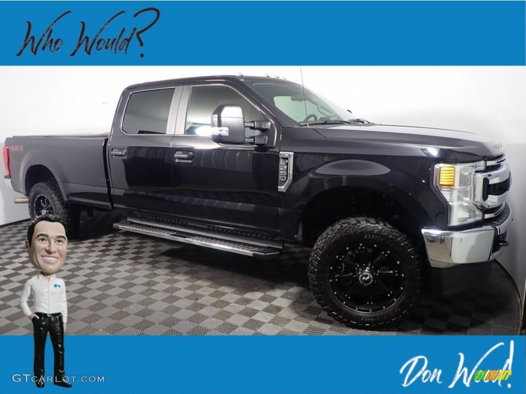 2020 F250 Super Duty XL Crew Cab 4x4 - Agate Black / Medium Earth Gray photo #1
