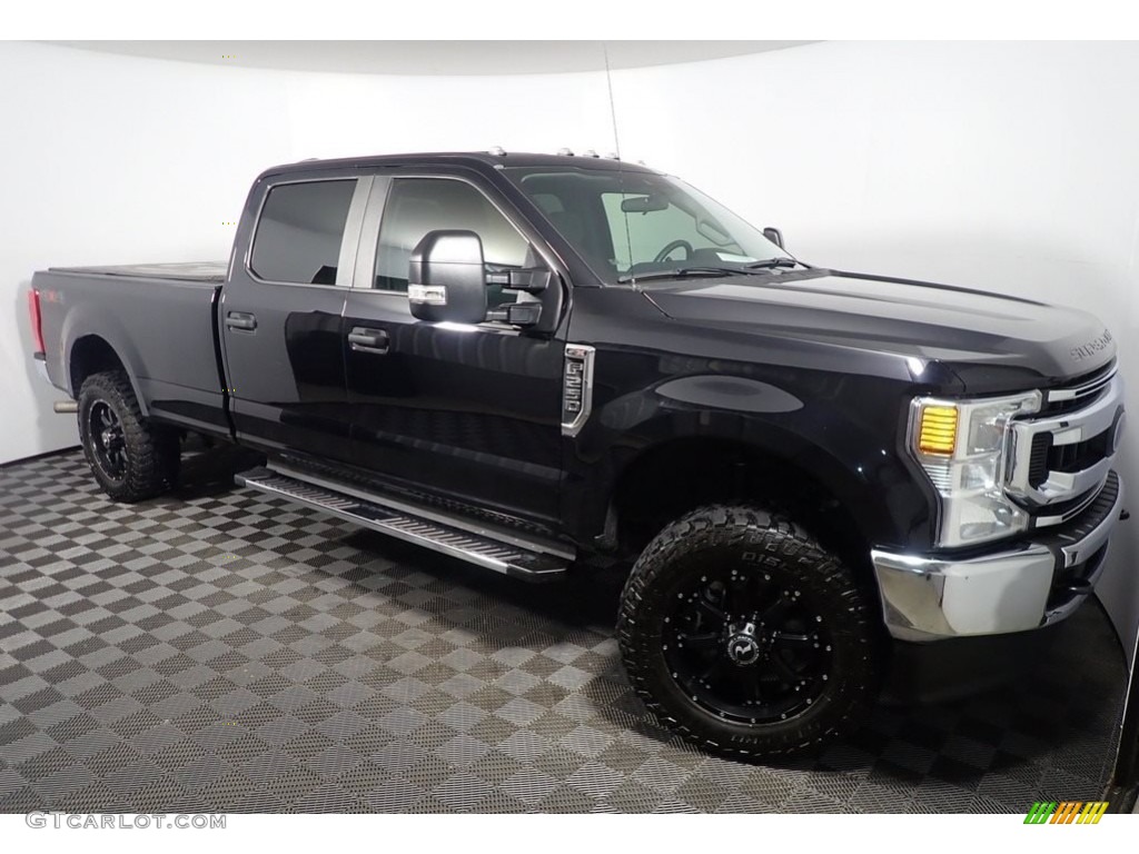 2020 F250 Super Duty XL Crew Cab 4x4 - Agate Black / Medium Earth Gray photo #3