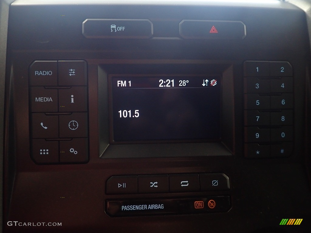 2020 F250 Super Duty XL Crew Cab 4x4 - Agate Black / Medium Earth Gray photo #20
