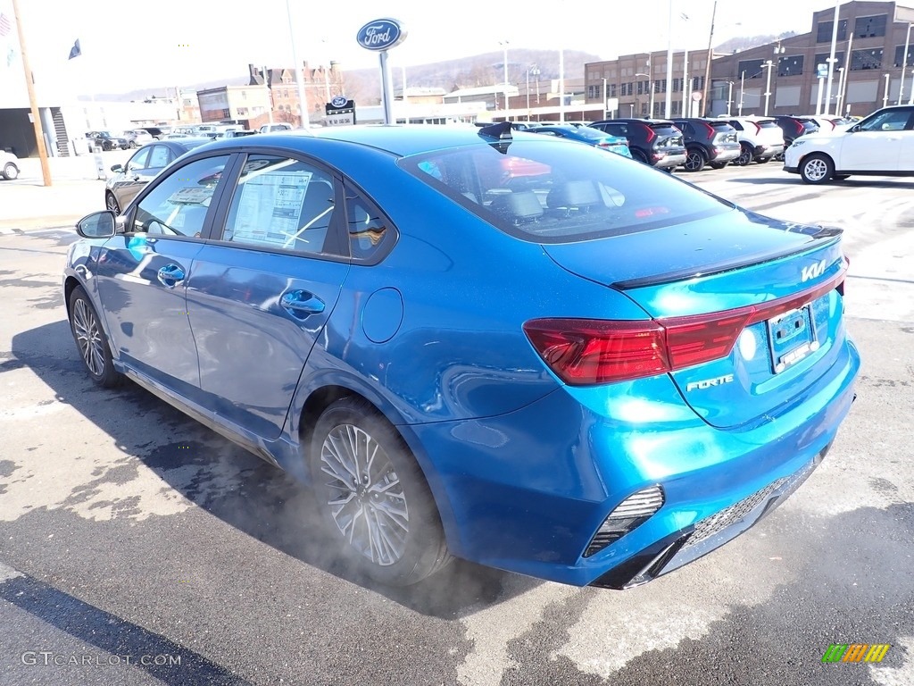 2023 Forte GT-Line - Sporty Blue / Black photo #6