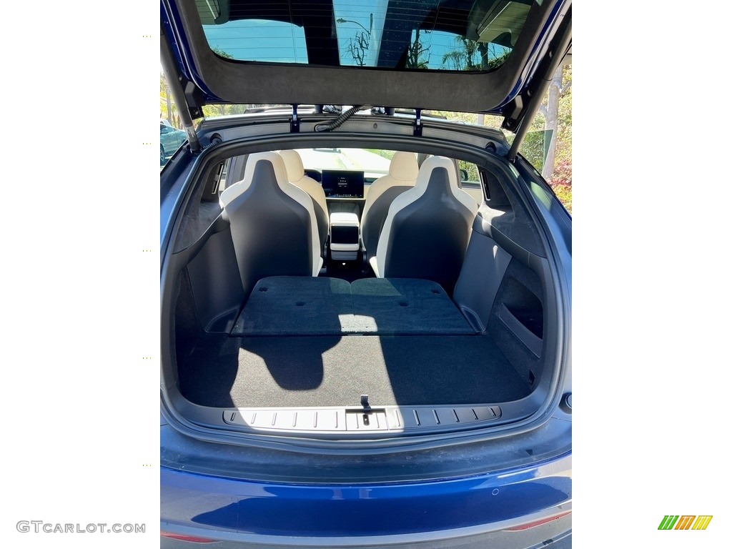 2022 Tesla Model X AWD Trunk Photo #145571124