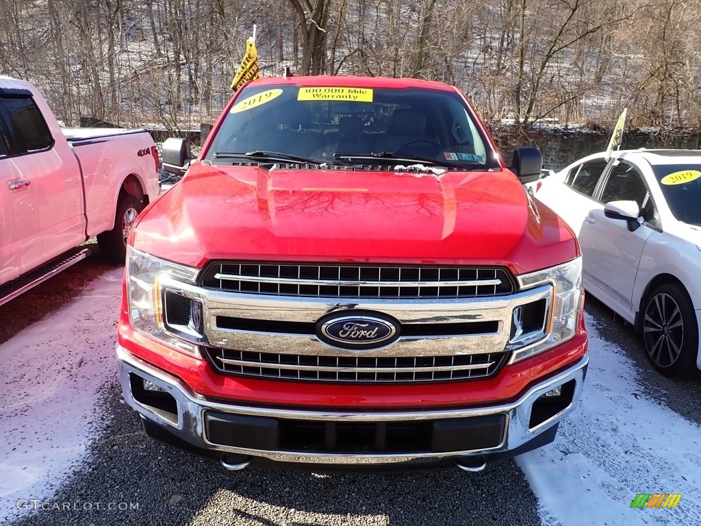 2019 F150 XLT SuperCrew 4x4 - Race Red / Earth Gray photo #2