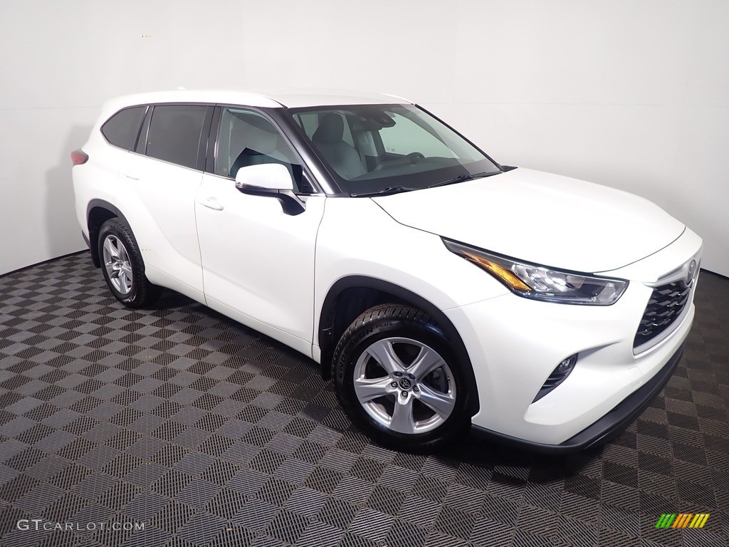 2020 Highlander LE AWD - Blizzard White Pearl / Gray photo #3