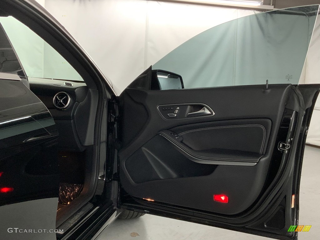2019 CLA 250 Coupe - Night Black / Black photo #31