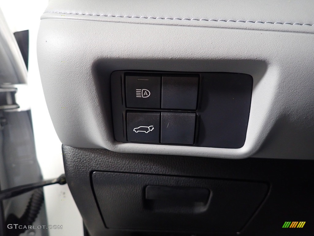 2020 Highlander LE AWD - Blizzard White Pearl / Gray photo #28