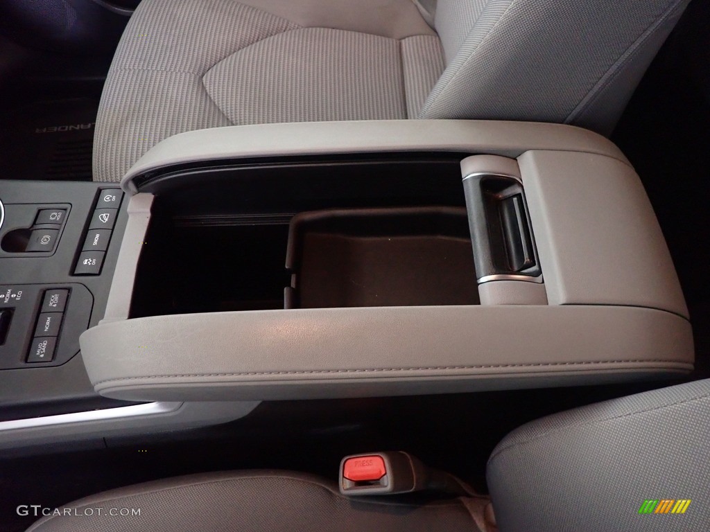 2020 Highlander LE AWD - Blizzard White Pearl / Gray photo #30