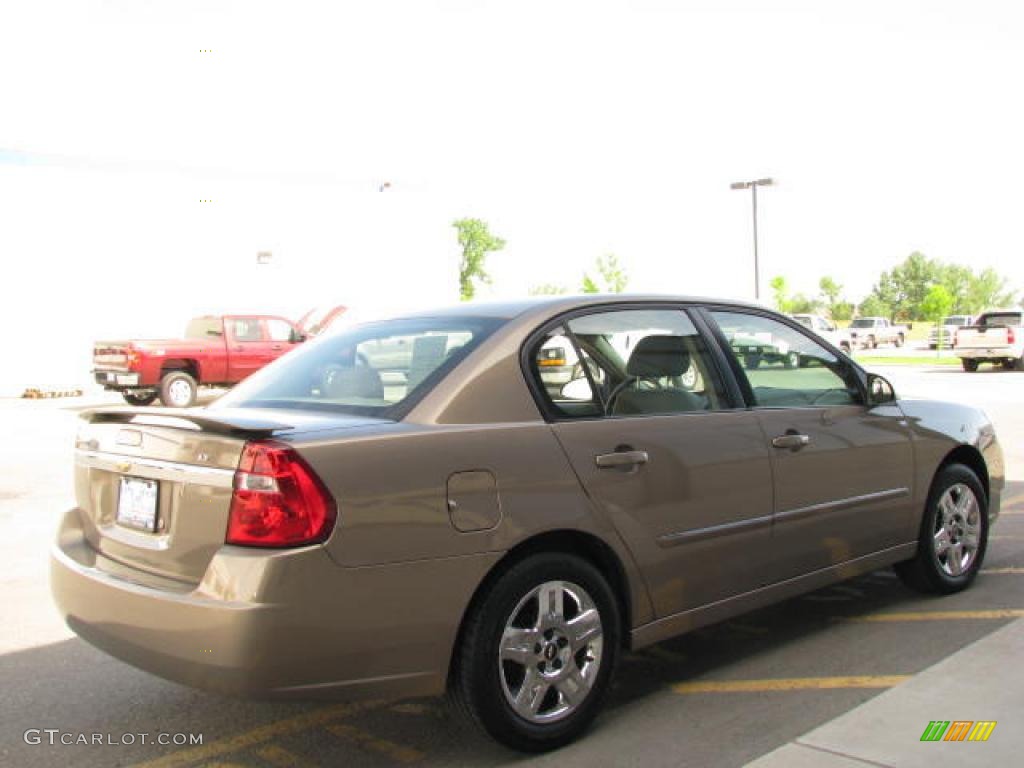 2007 Malibu LT Sedan - Amber Bronze Metallic / Cashmere Beige photo #4