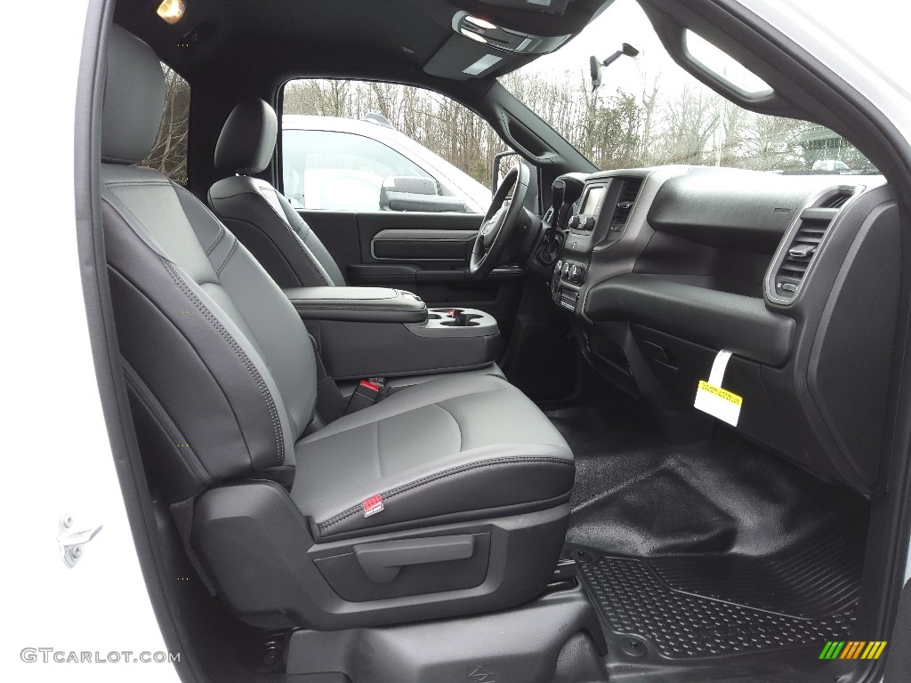 2023 Ram 5500 Tradesman Regular Cab Chassis Front Seat Photos
