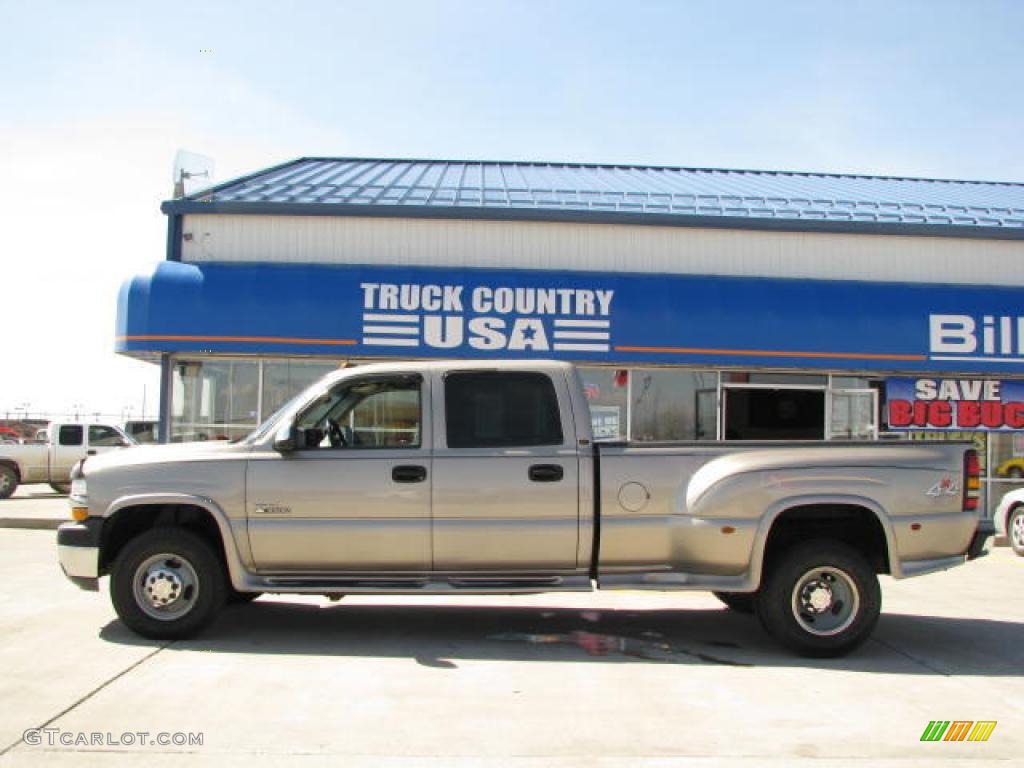 2002 Silverado 3500 LT Crew Cab 4x4 Dually - Light Pewter Metallic / Graphite photo #1