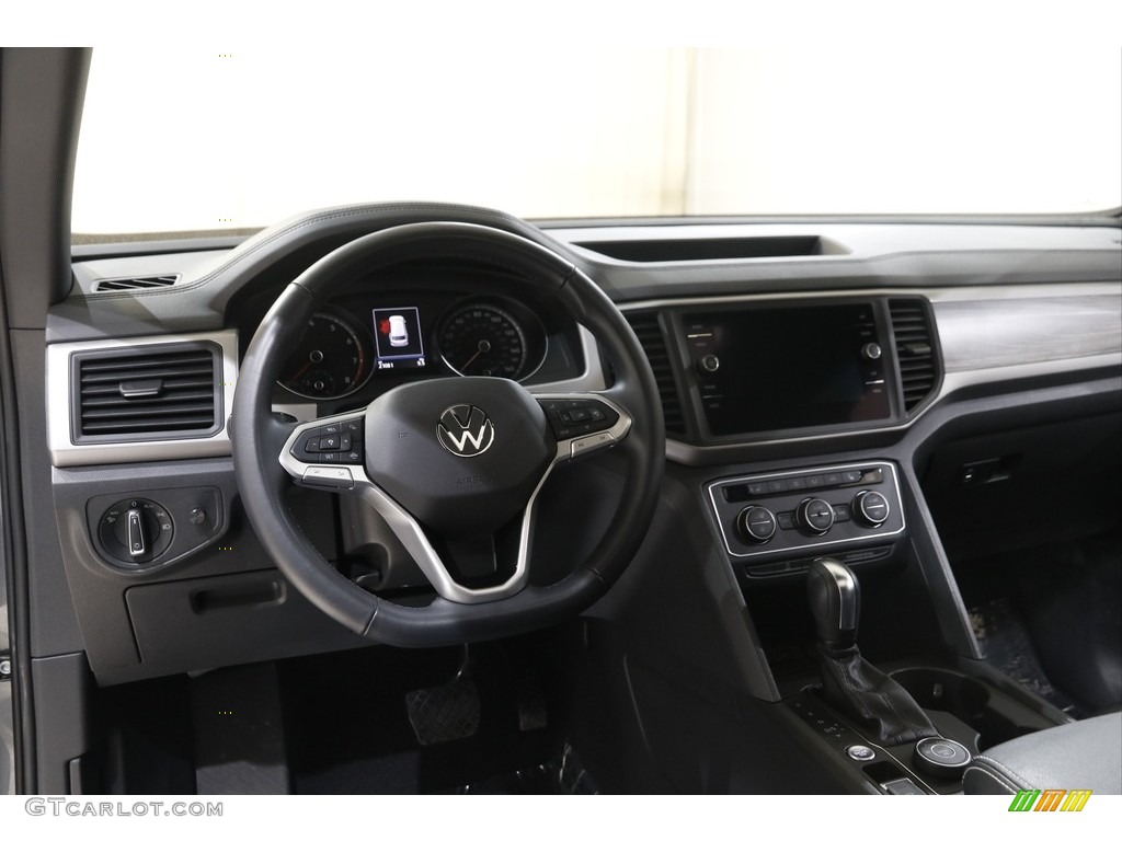 2020 Volkswagen Atlas Cross Sport SE 4Motion Titan Black Dashboard Photo #145573566