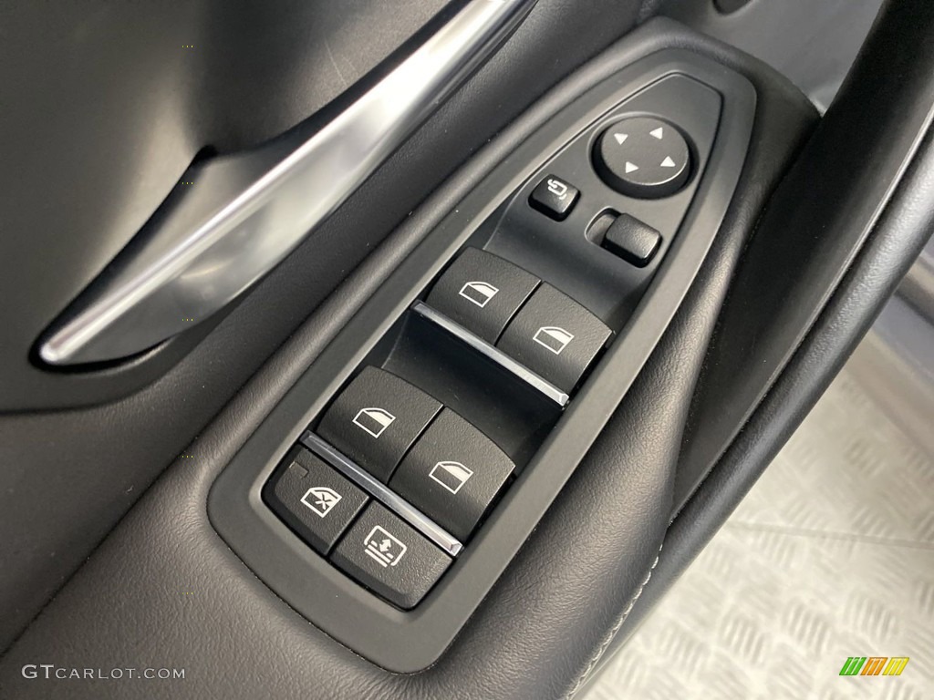 2018 BMW M3 Sedan Controls Photo #145575101