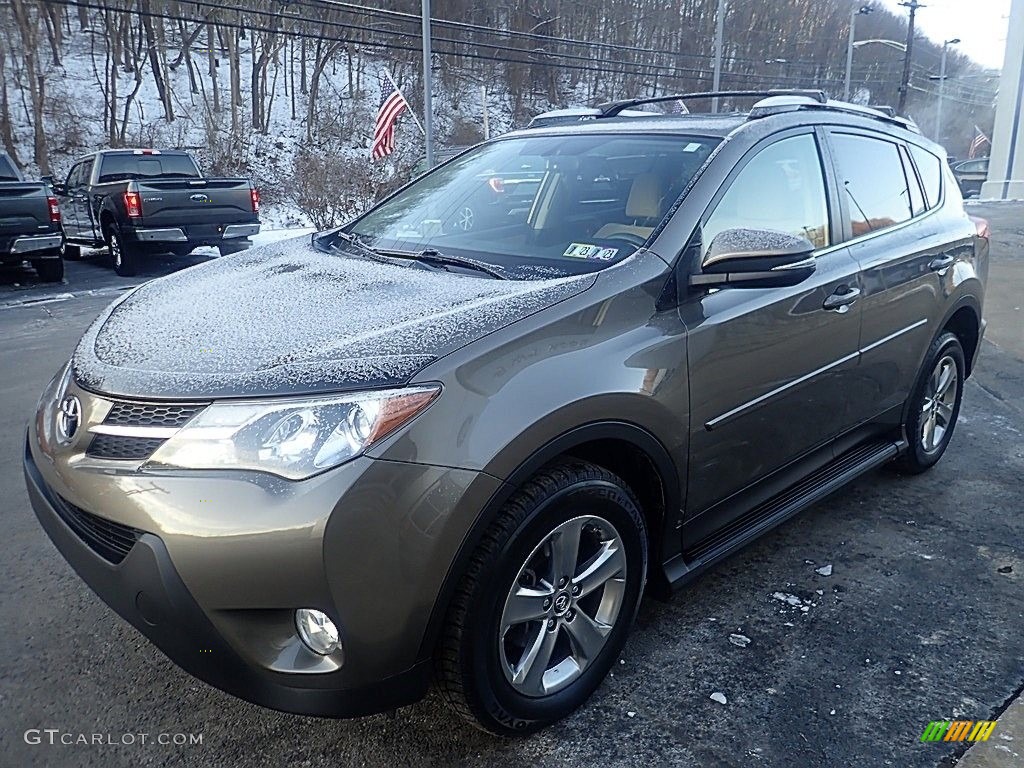 2015 RAV4 XLE - Pyrite Mica / Latte photo #7