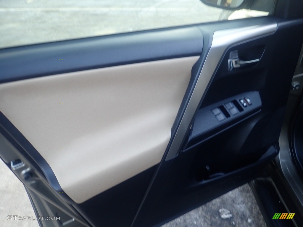 2015 RAV4 XLE - Pyrite Mica / Latte photo #21
