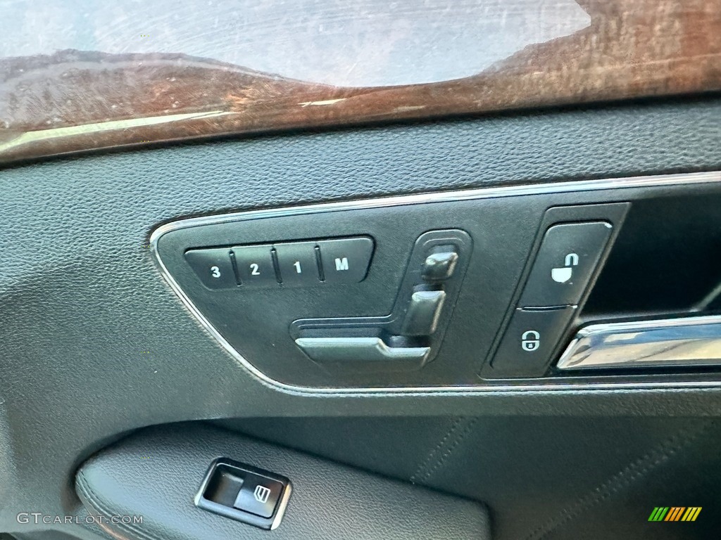 2011 E 350 4Matic Sedan - Palladium Silver Metallic / Black photo #43