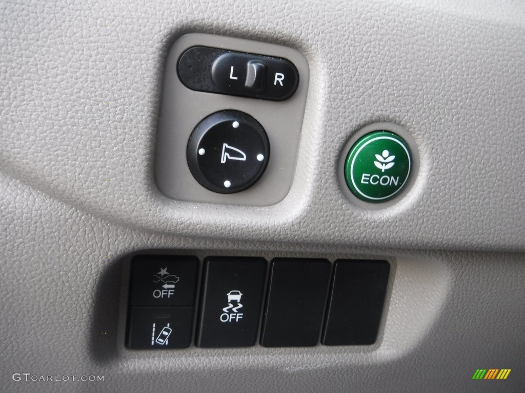 2021 Honda Pilot EX AWD Controls Photo #145581767