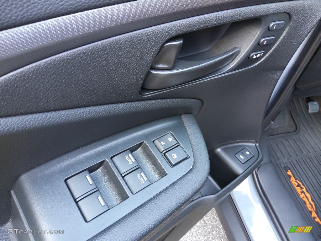 2022 Honda Passport TrailSport AWD Door Panel Photos