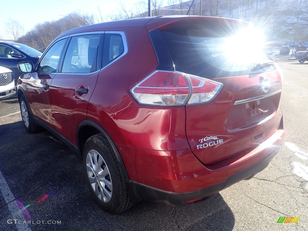 2016 Rogue S AWD - Cayenne Red / Charcoal photo #2