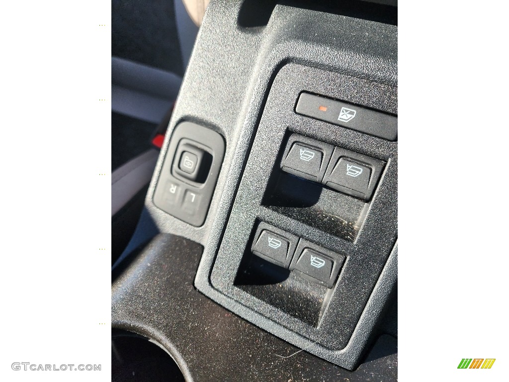 2022 Ford Bronco Wildtrak 4x4 4-Door Controls Photos