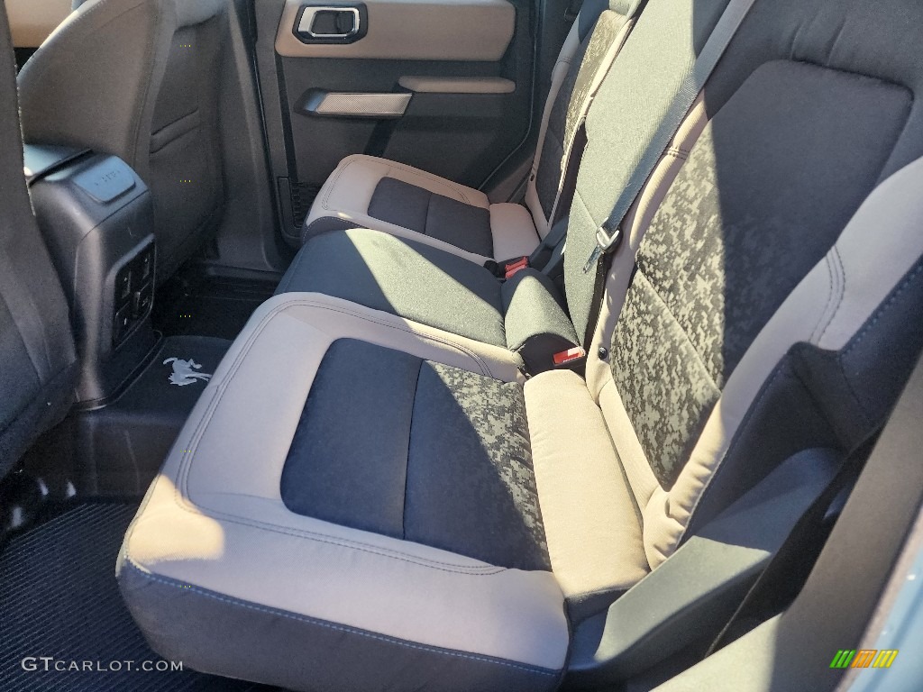2022 Ford Bronco Wildtrak 4x4 4-Door Rear Seat Photo #145584539