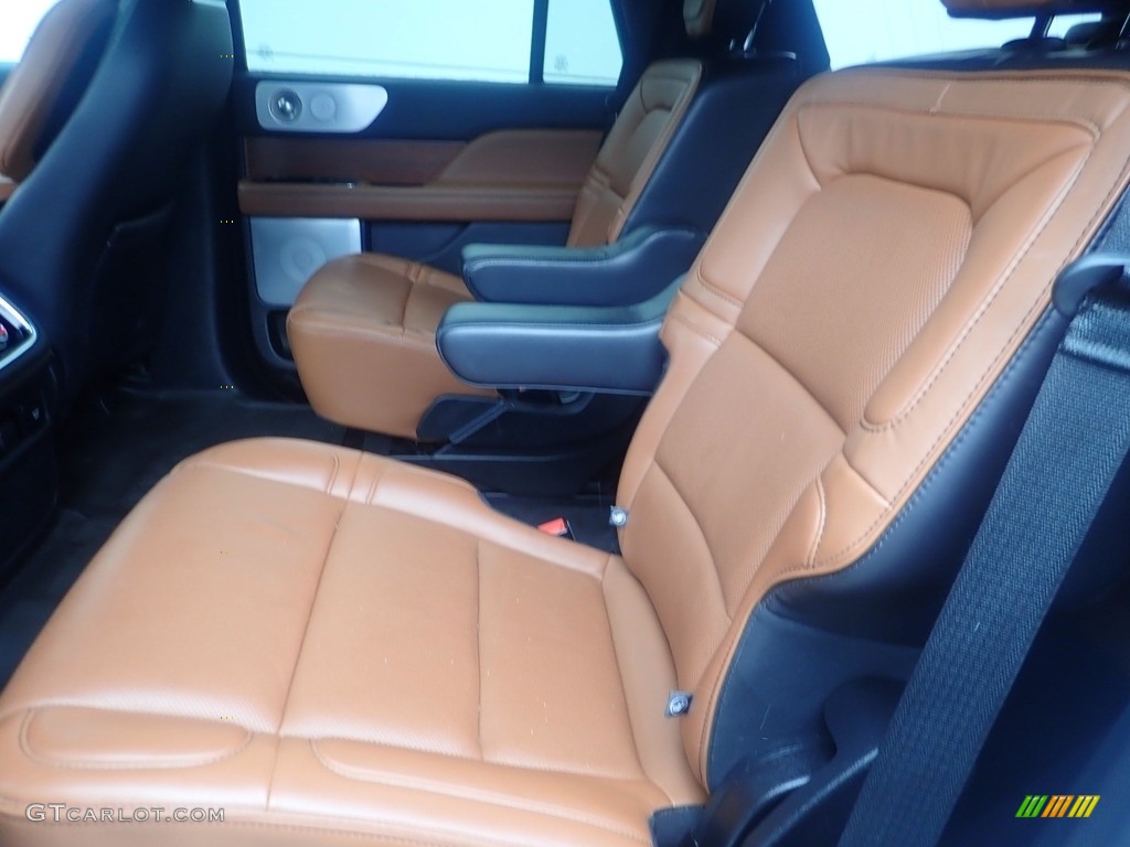 2019 Navigator Reserve 4x4 - White Platinum Metallic Tri-Coat / Russet photo #16