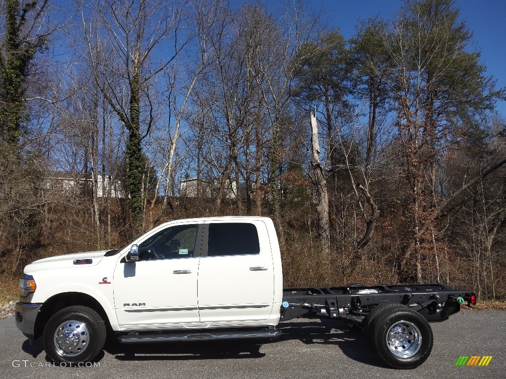 2022 3500 Limited Crew Cab 4x4 Chassis - Pearl White / Black photo #1