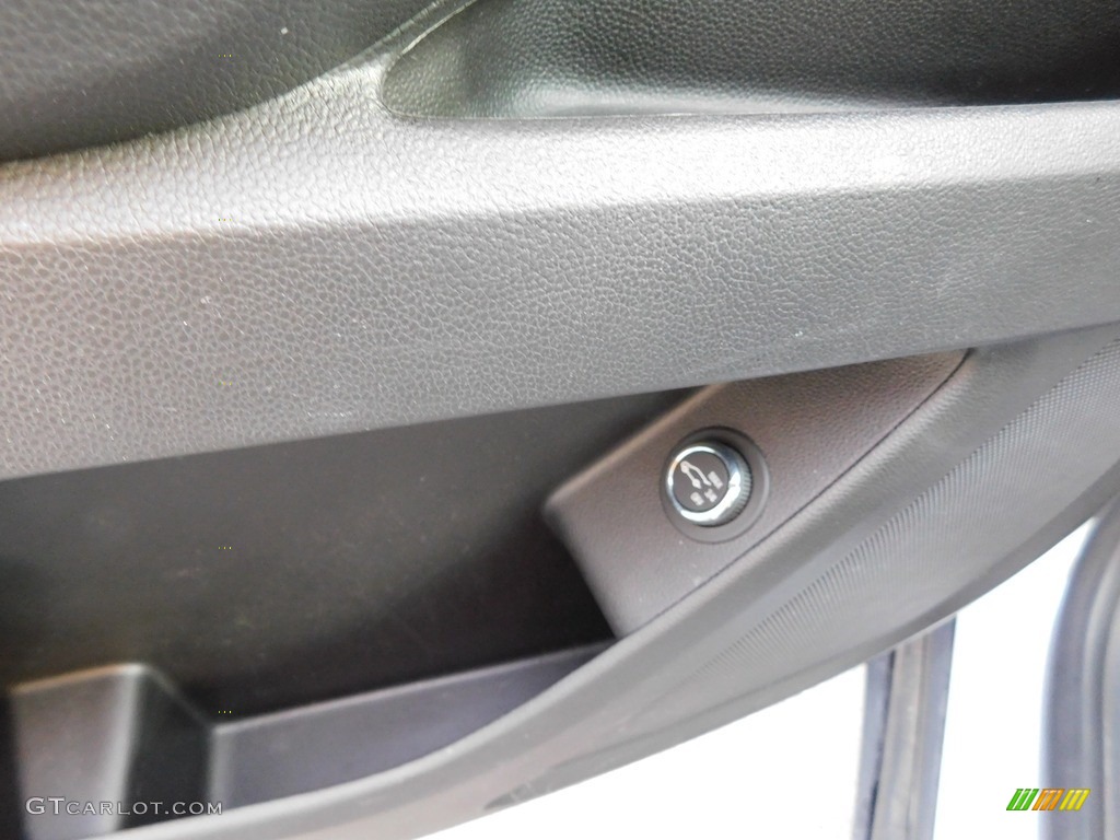 2019 Traverse LT AWD - Pearl White / Jet Black photo #17