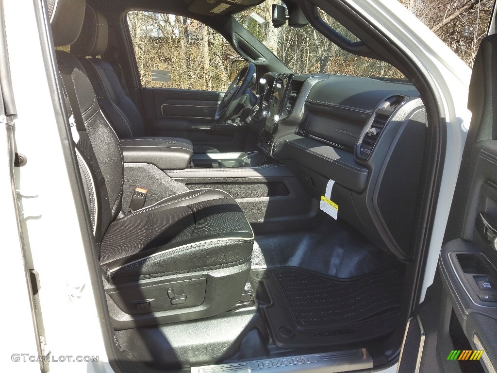 2022 3500 Limited Crew Cab 4x4 Chassis - Pearl White / Black photo #18