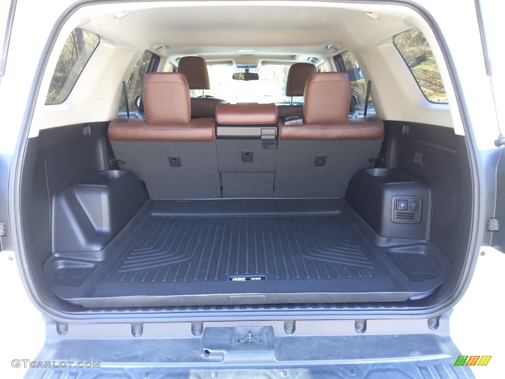2016 Toyota 4Runner Limited 4x4 Trunk Photos