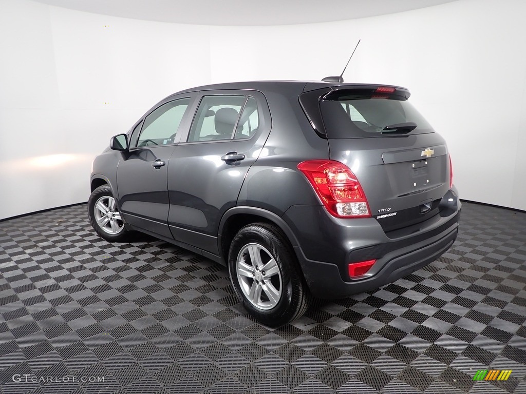 2020 Trax LS - Nightfall Gray Metallic / Jet Black photo #6