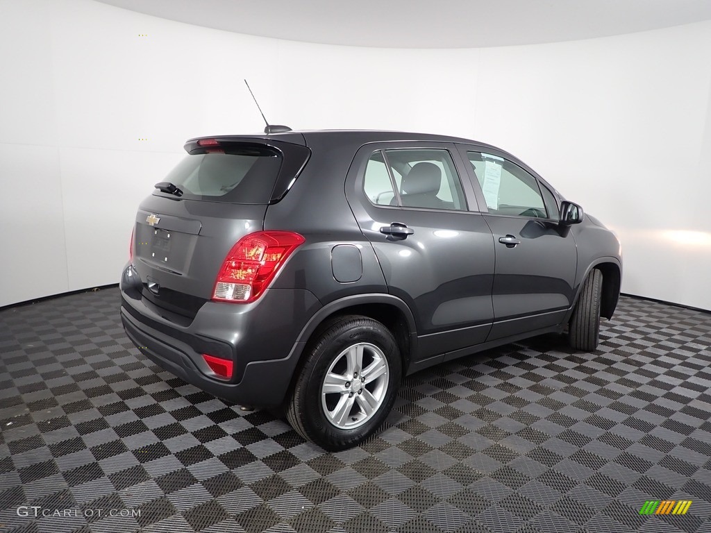 2020 Trax LS - Nightfall Gray Metallic / Jet Black photo #10
