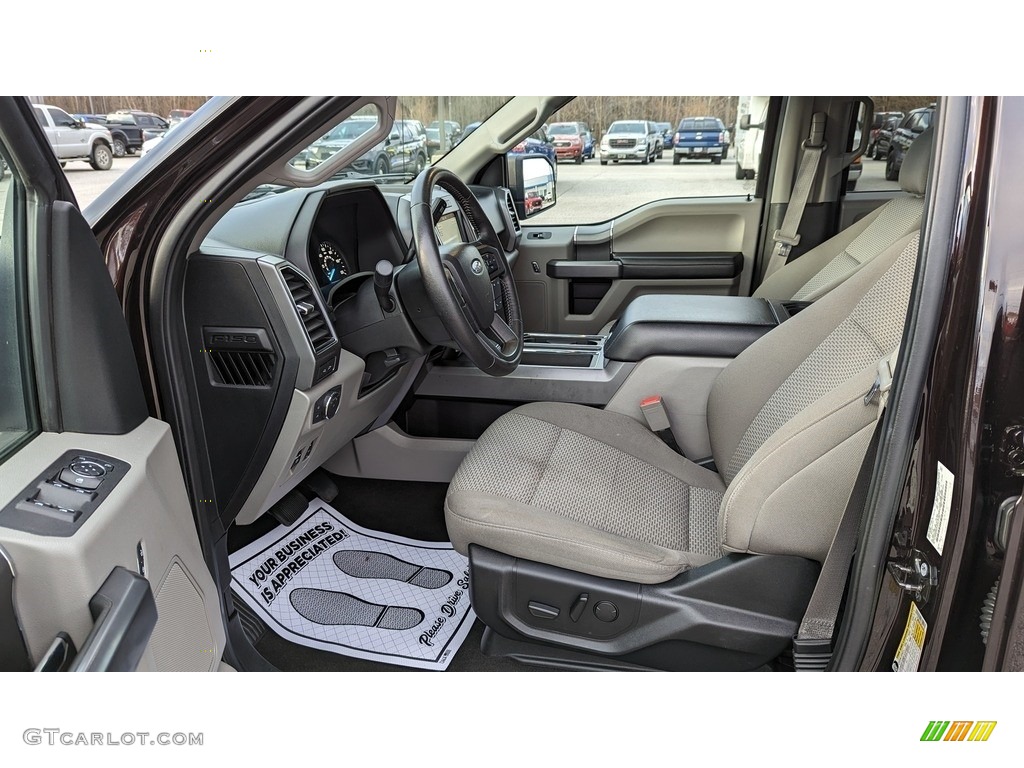 2019 F150 XLT SuperCrew 4x4 - Magma Red / Earth Gray photo #10