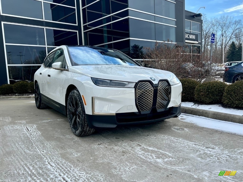 Alpine White 2023 BMW iX xDrive50 Exterior Photo #145588013
