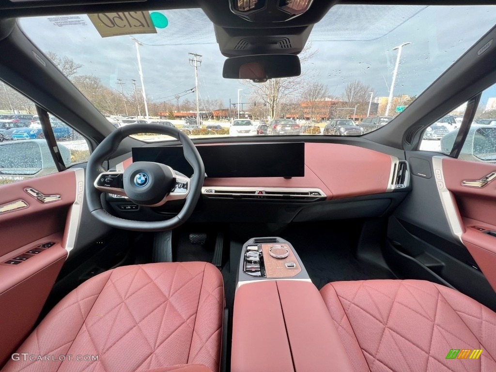 Castanea Chestnut Interior 2023 BMW iX xDrive50 Photo #145588088