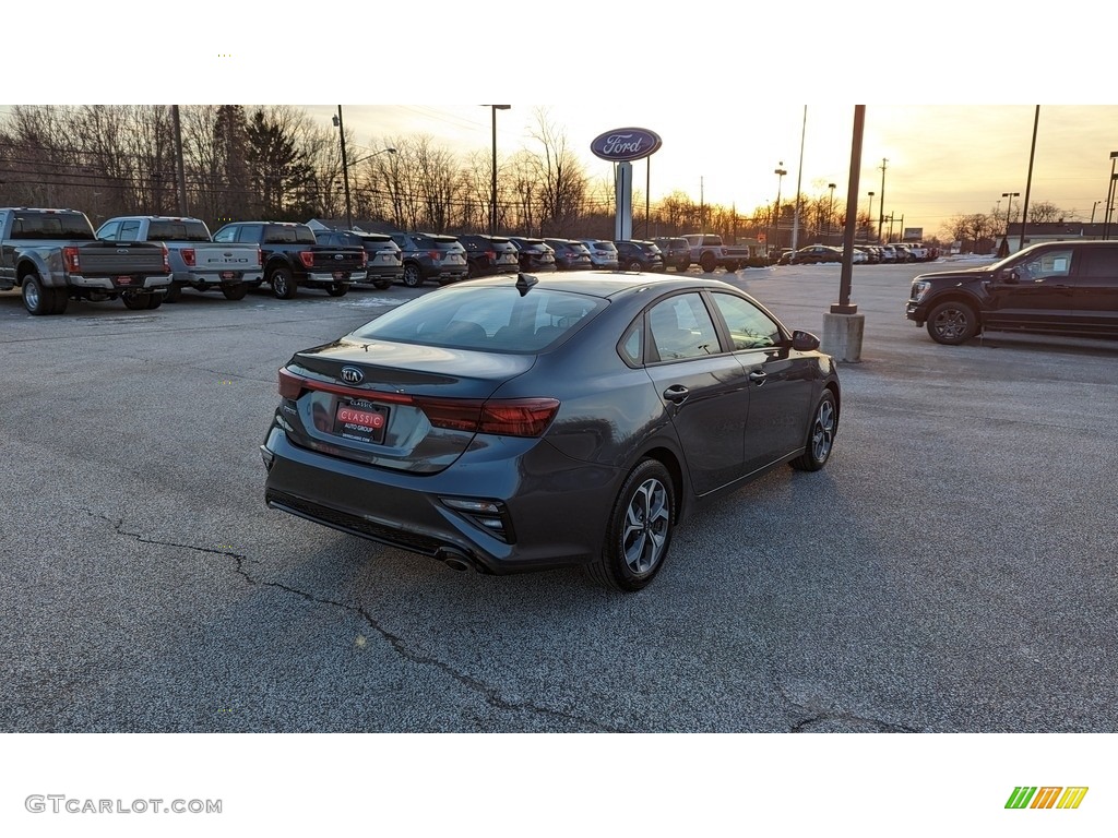 2020 Forte LXS - Gravity Grey / Black photo #5