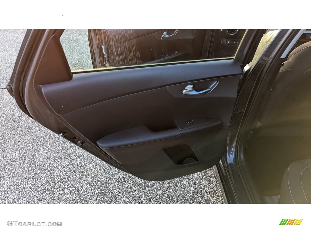 2020 Forte LXS - Gravity Grey / Black photo #15