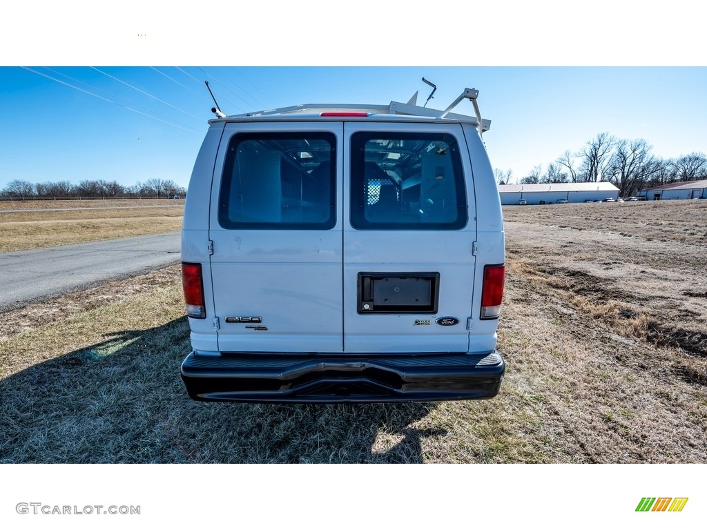 2014 E-Series Van E150 Cargo Van - Oxford White / Medium Flint photo #5