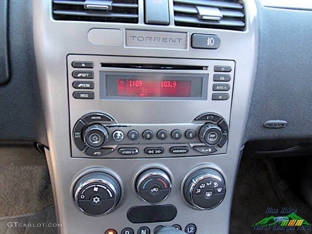 2006 Torrent AWD - Bright White / Ebony Black photo #19