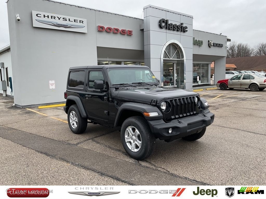 Black Jeep Wrangler