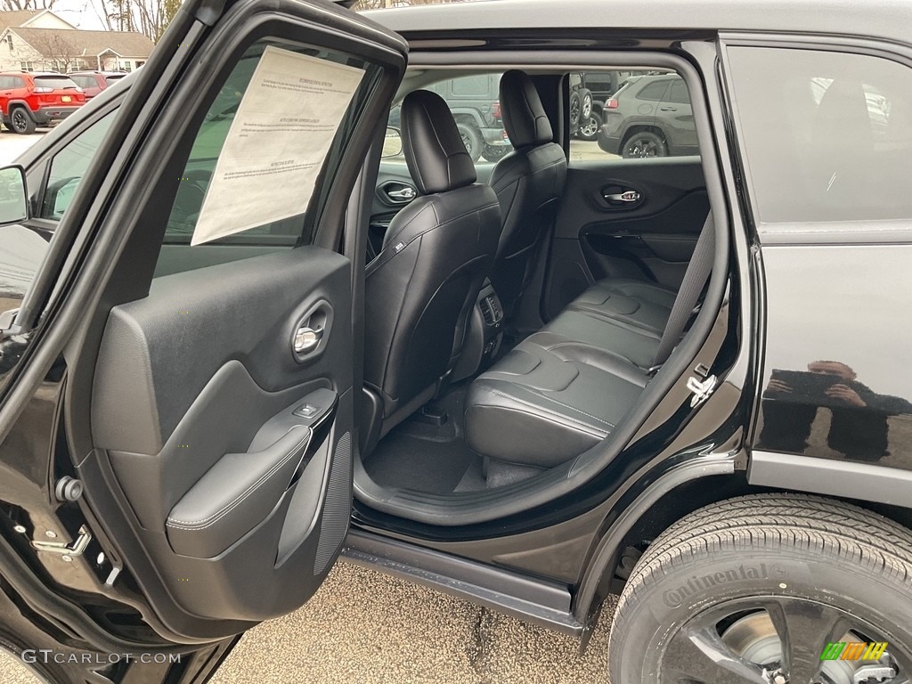 2023 Jeep Cherokee Altitude Lux 4x4 Rear Seat Photo #145591062