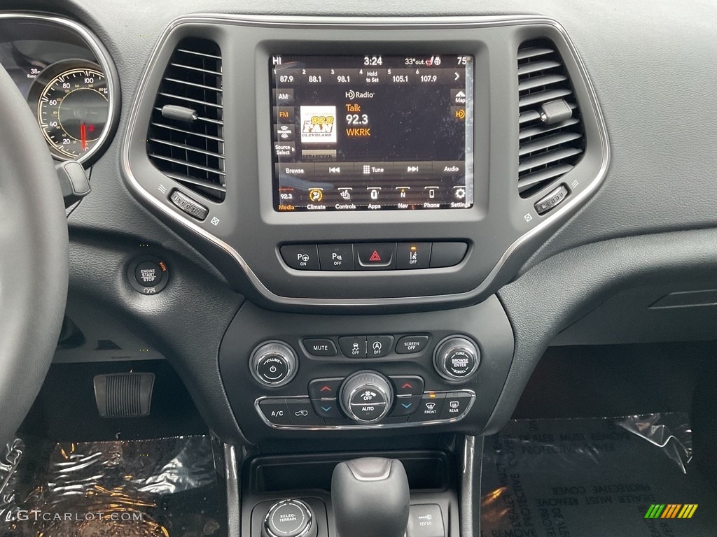 2023 Jeep Cherokee Altitude Lux 4x4 Controls Photo #145591158