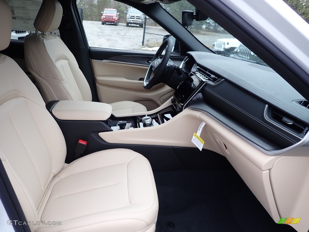 Wicker Beige/Global Black Interior 2023 Jeep Grand Cherokee Limited 4x4 Photo #145591239
