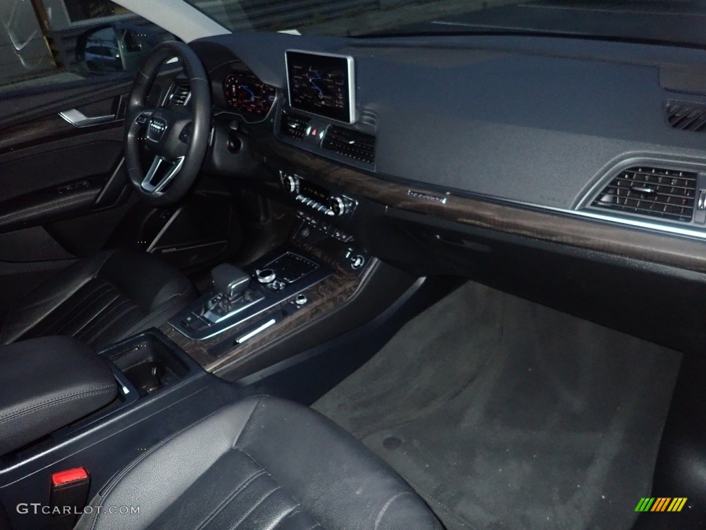 2018 Q5 2.0 TFSI Prestige quattro - Monsoon Gray Metallic / Black photo #12