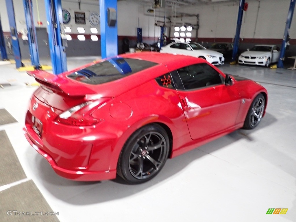 2010 370Z Coupe - Solid Red / Black Cloth photo #4