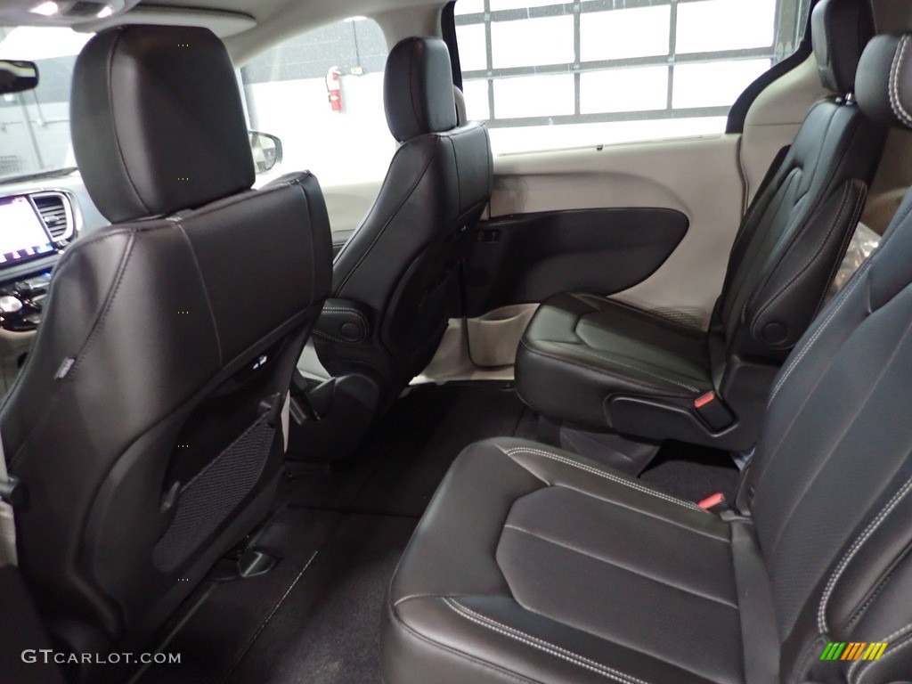 2023 Chrysler Pacifica Touring L Rear Seat Photo #145593192