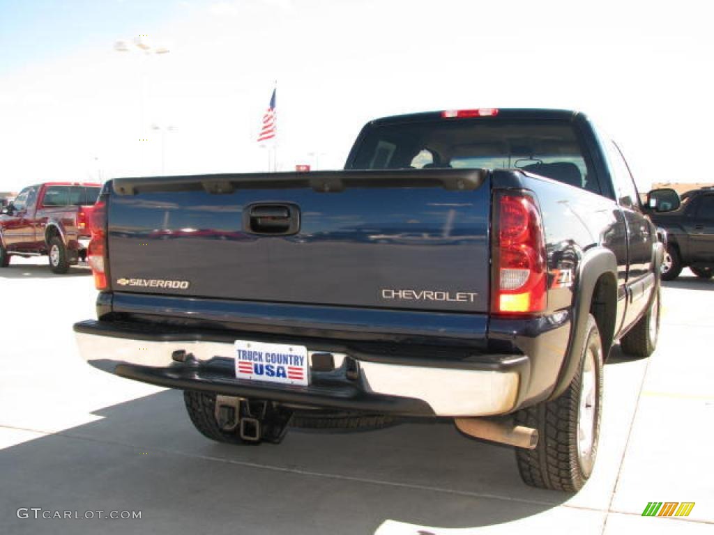 2005 Silverado 1500 Z71 Extended Cab 4x4 - Dark Blue Metallic / Tan photo #5