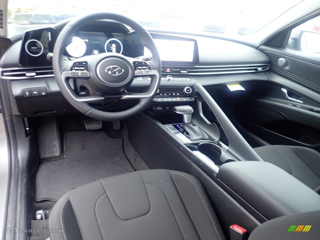 Black Interior 2023 Hyundai Elantra SEL Photo #145595127
