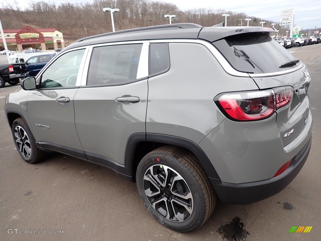 2022 Compass Limited 4x4 - Sting Gray / Black photo #3