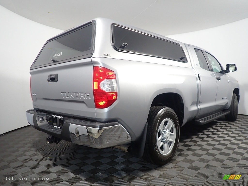 2020 Tundra SR Double Cab 4x4 - Silver Sky Metallic / Graphite photo #15