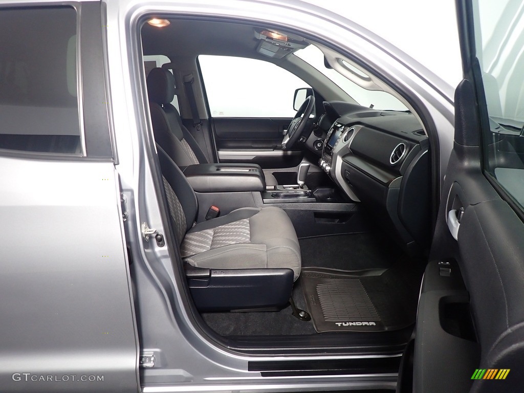 2020 Tundra SR Double Cab 4x4 - Silver Sky Metallic / Graphite photo #38
