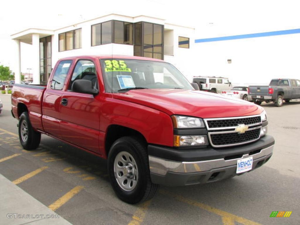 2006 Silverado 1500 LS Extended Cab 4x4 - Victory Red / Dark Charcoal photo #3